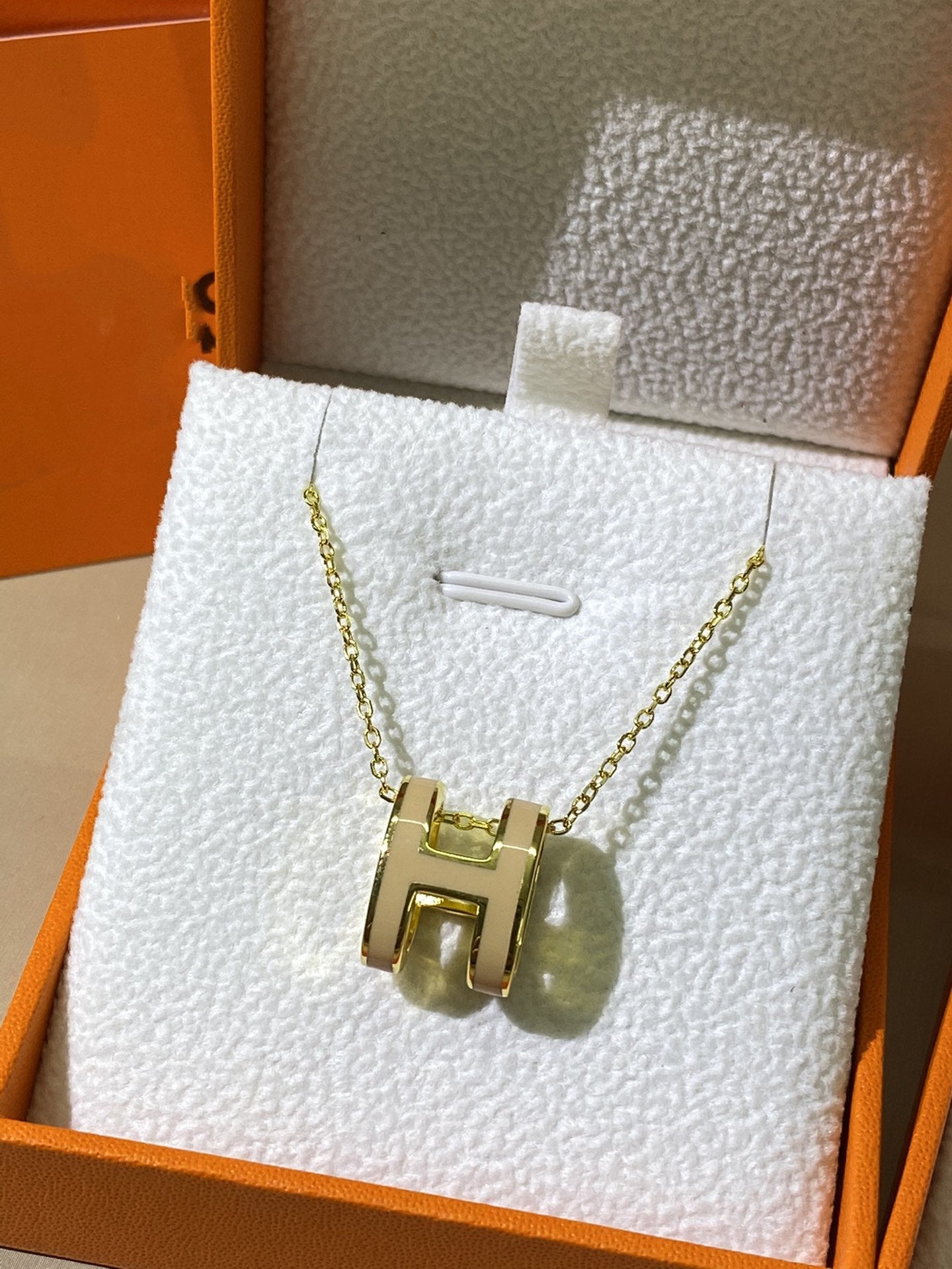 [moco jewelrys]HM CLIC GELBE EMAILLE GOLDENE HALSKEITE