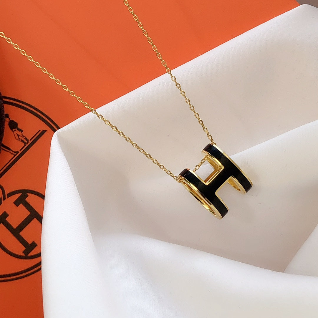 [moco jewelrys]HM CLIC SCHWARZ EMAILLE GOLD HALSKETTE