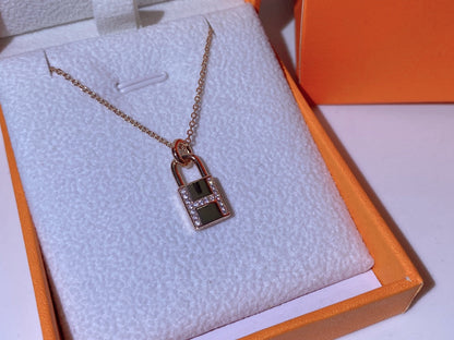 [moco jewelrys]HM ADVANCED NICHE SCHLOSS KOPF HALSKETTE DIAMANTEN