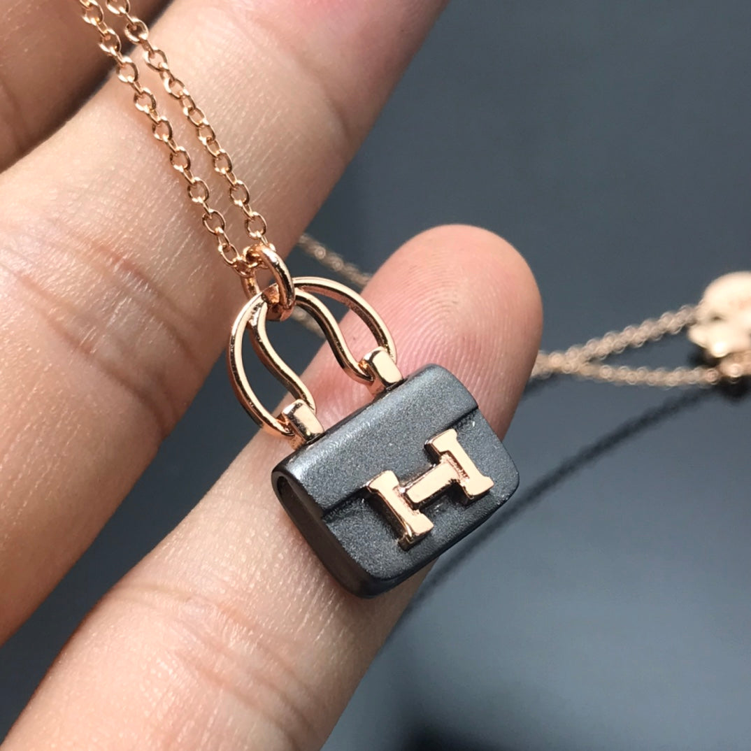 [moco jewelrys]WOMEN'S HM AMULETTES CONSTANCE PENDANT NECKLACE