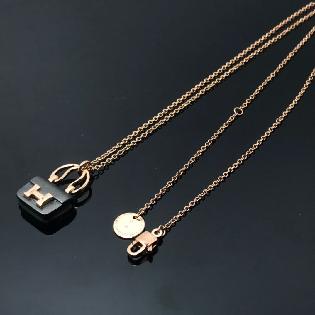[moco jewelrys]WOMEN'S HM AMULETTES CONSTANCE PENDANT NECKLACE