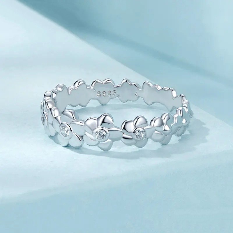 Blumenring mit Zirkonia, Statement-Bandring