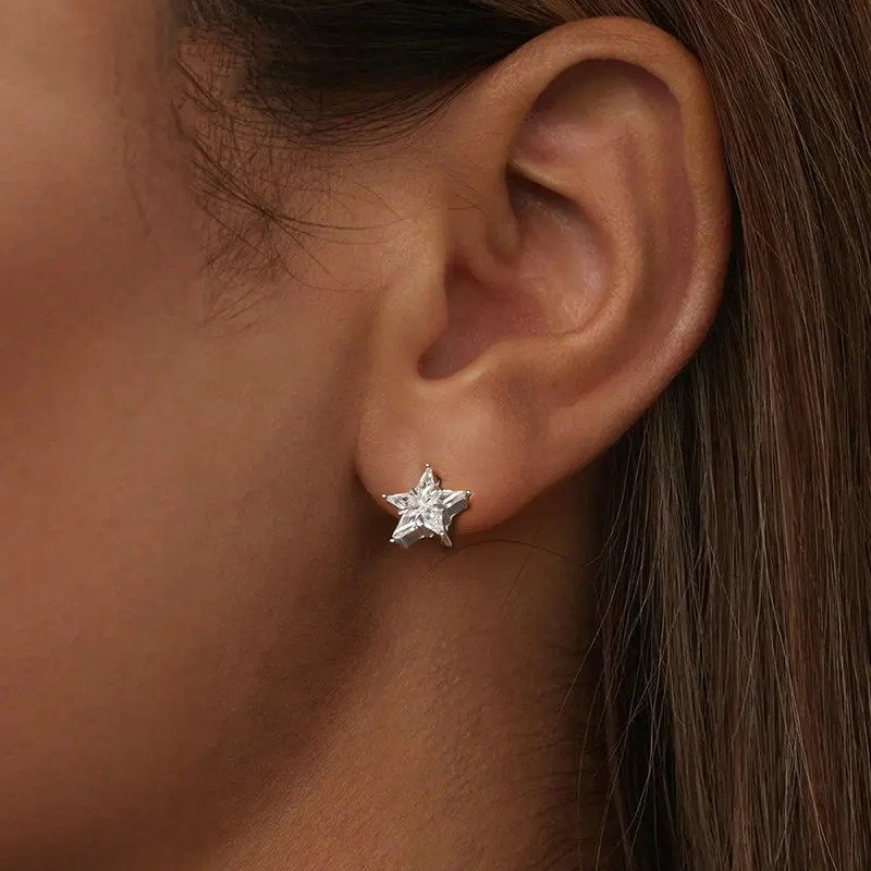 Glänzende Stern-Ohrstecker Platinbeschichtet Zirkonia-Ohrringe