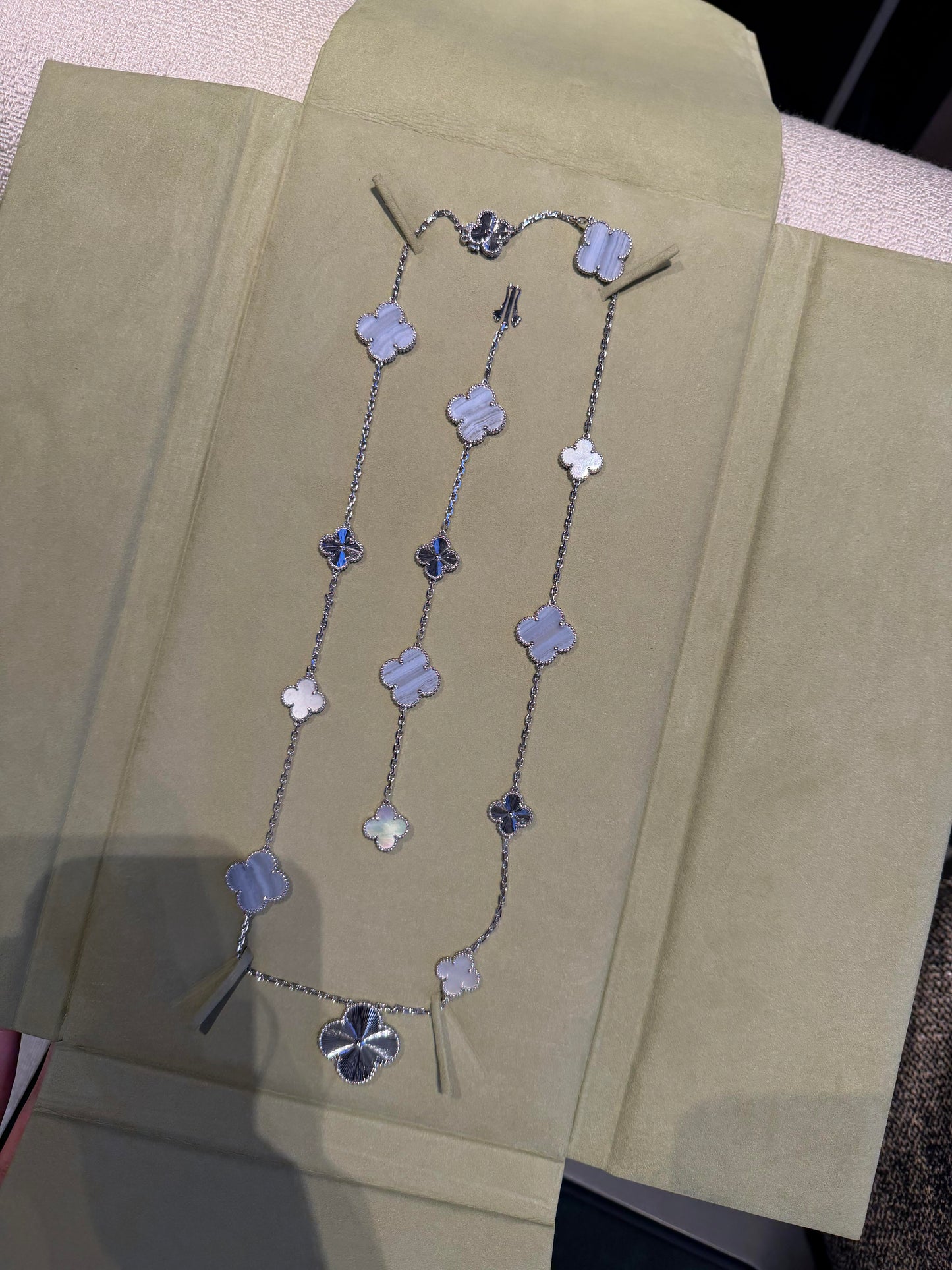 [Moco jewelrys] 25 NEW CLOVER 15 MOTIFS PURPLE CHALCEDONY