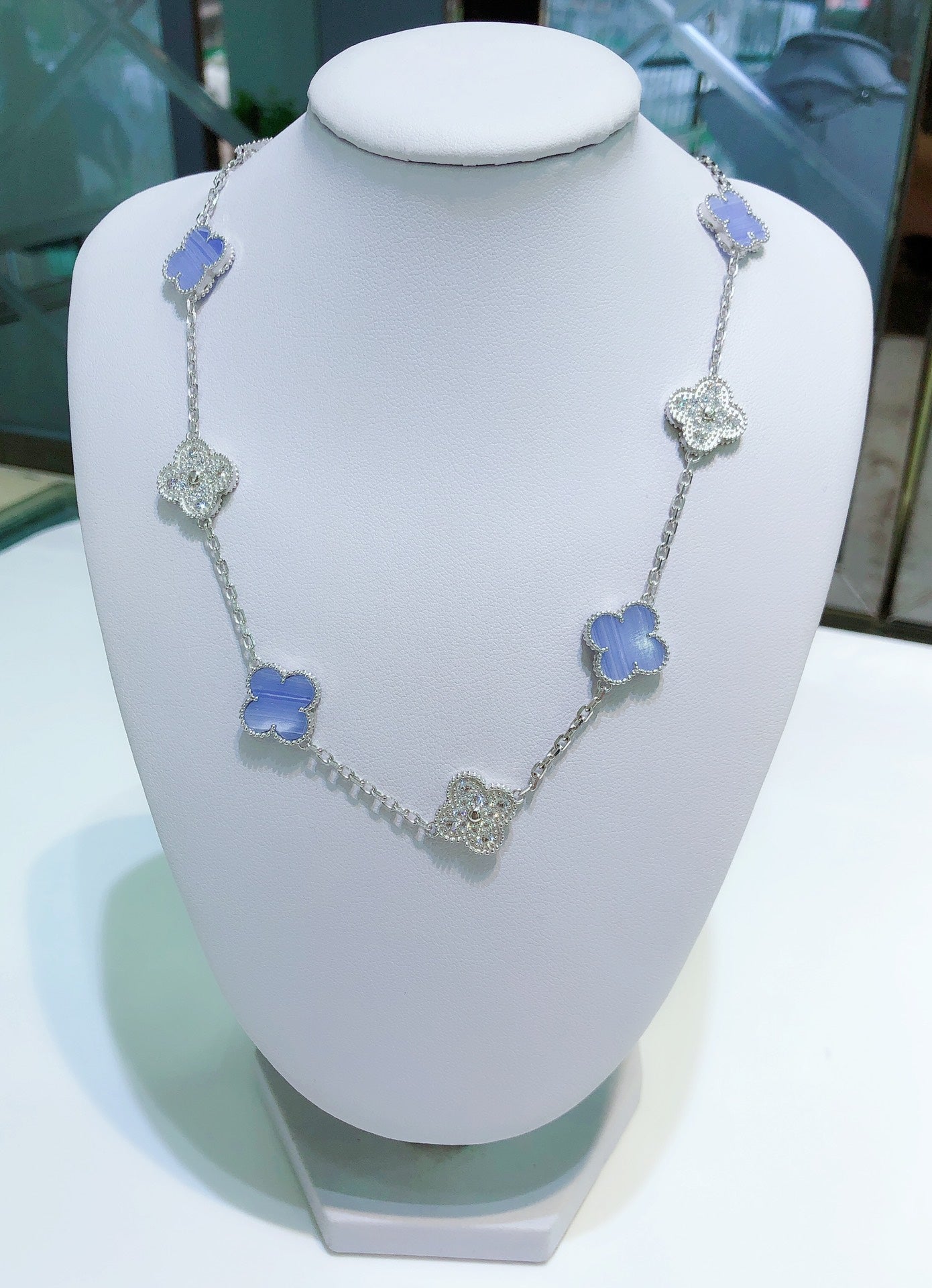 [moco jewelrys]CLOVER 10 MOTIFS CHALCEDONY DIAMONDS SILVER NECKLACE